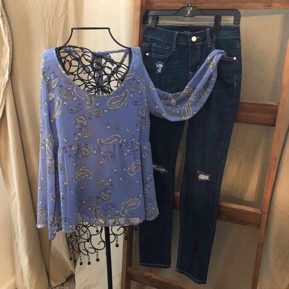 Tops - Blue Paisley Bell Sleeve Top w/Back Detail